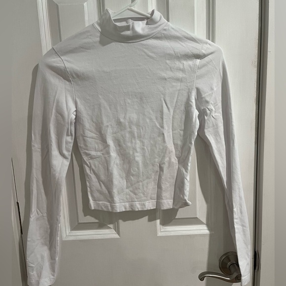 ASOS cropped turtleneck - Picture 1 of 3